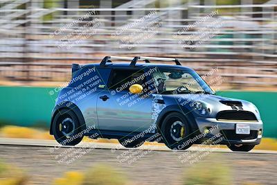 media/Oct-18-2025-Extreme Speed (Sat) [[d6d7e1fef1]]/Group 5/Session 3 (Turn 1)/